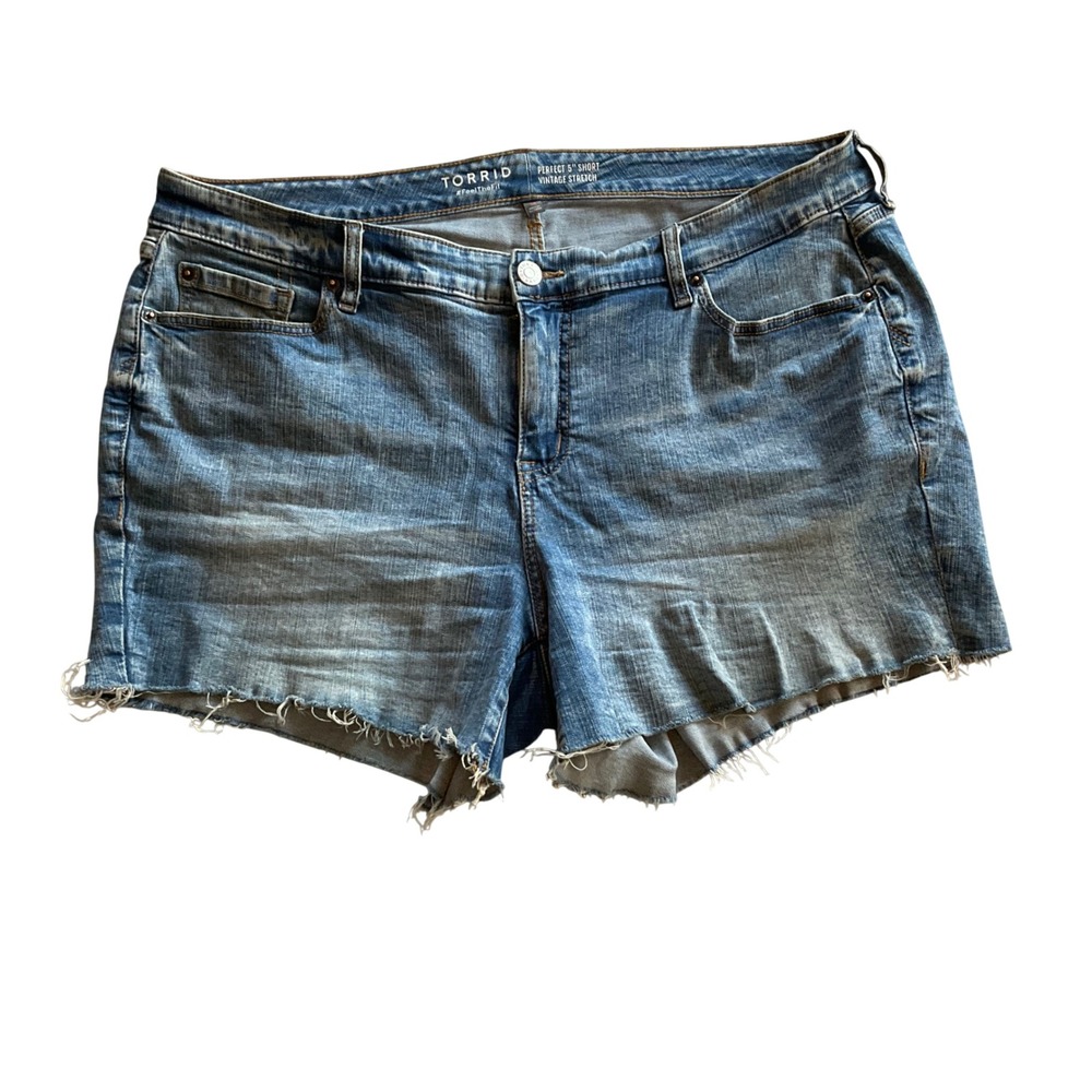 Torrid Perfect 5" Short Women 18 Blue Vintage Stretch Denim Cutoff Shorts